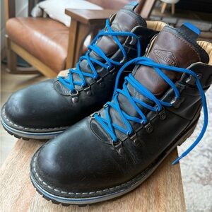 Merrell Men's Black and Brown Boots with Blue Laces